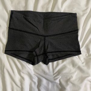 Lululemon Boogie Shorts - US04 - EUC